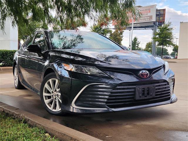 Photo of 2021 Midnight Black Metallic Toyota Camry