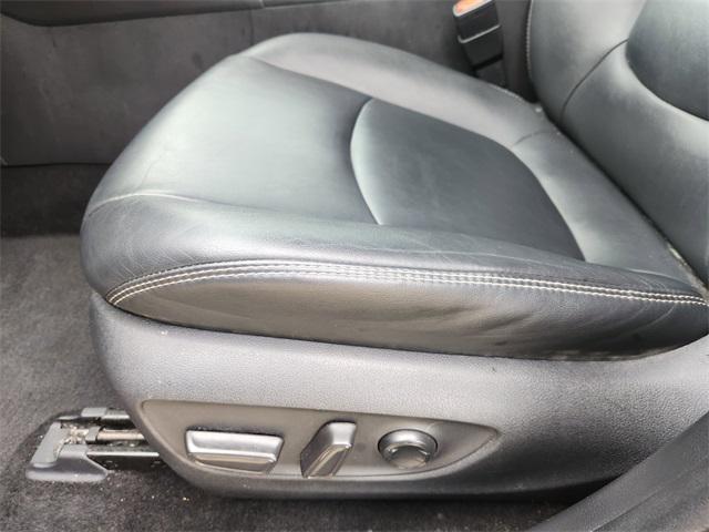 Photo of 2019 Gray Toyota RAV4
