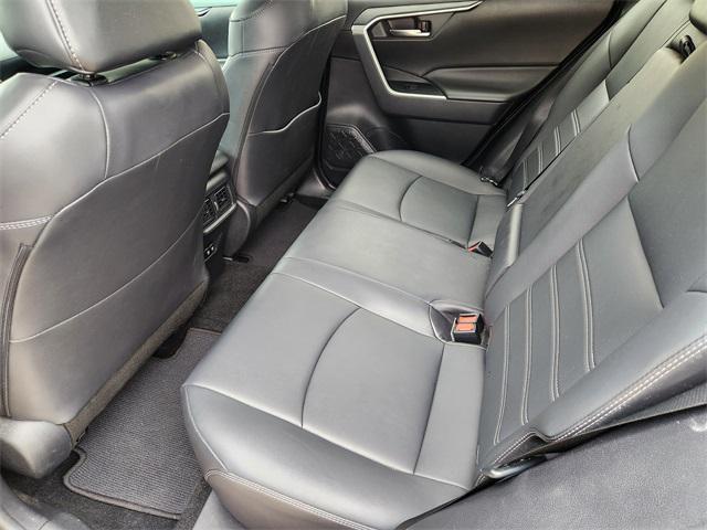 Photo of 2019 Gray Toyota RAV4