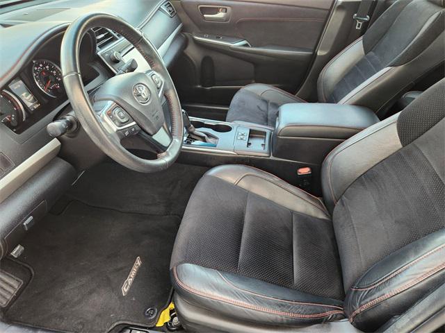 Photo of 2015 Attitude Black Toyota Camry