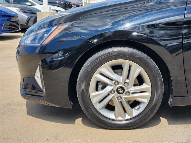 Photo of 2020 Phantom Black Hyundai ELANTRA
