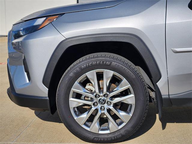 Photo of 2024 Silver Sky Metallic Toyota RAV4