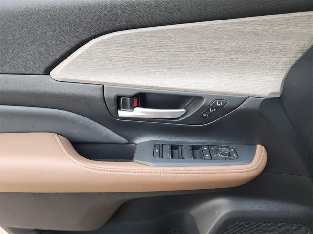 Photo of 2026 Blueprint Toyota Grand Highlander