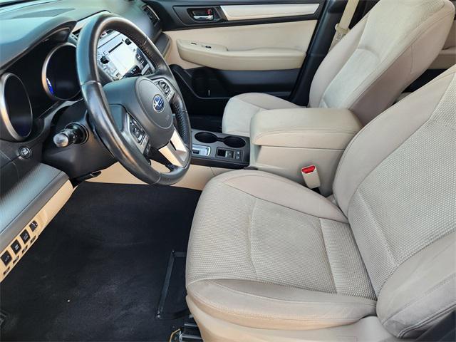 Photo of 2017 Crystal White Pearl Subaru Outback
