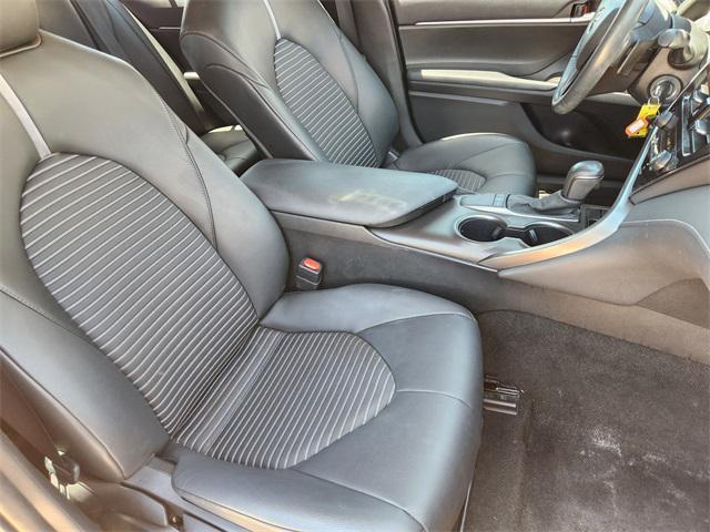 Photo of 2022 Midnight Black Metallic Toyota Camry