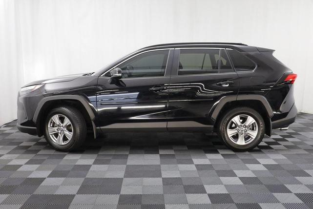 Photo of 2022 Midnight Black Metallic Toyota RAV4