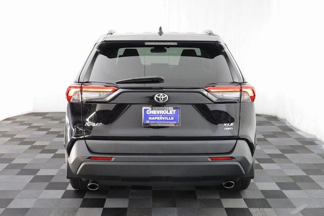 Photo of 2022 Midnight Black Metallic Toyota RAV4