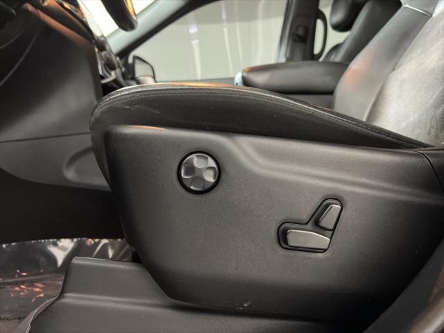 Photo of 2020 Bright White Clearcoat Jeep Grand Cherokee