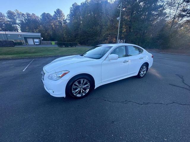 2012 Infiniti M37