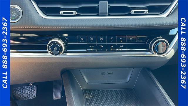 Photo of 2025 Lakeshore Blue Metallic Chevrolet Equinox