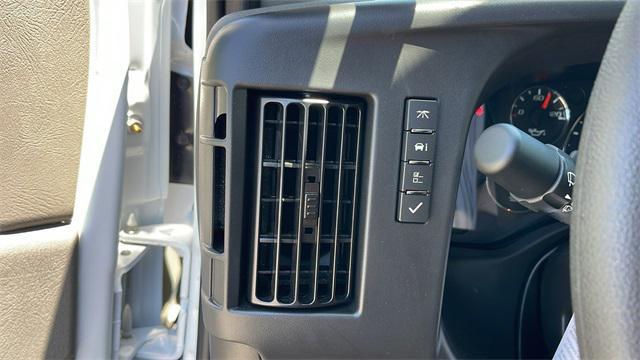 Photo of 2025 Summit White Chevrolet Express 2500