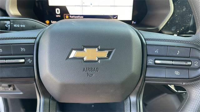 Photo of 2025 Summit White Chevrolet Colorado
