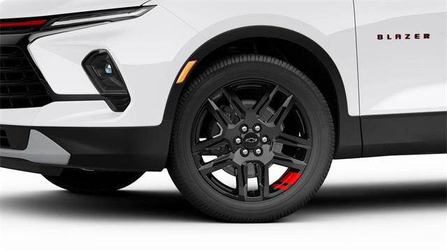 Photo of 2025 Summit White Chevrolet Blazer