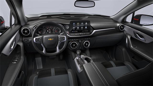 Photo of 2025 Summit White Chevrolet Blazer