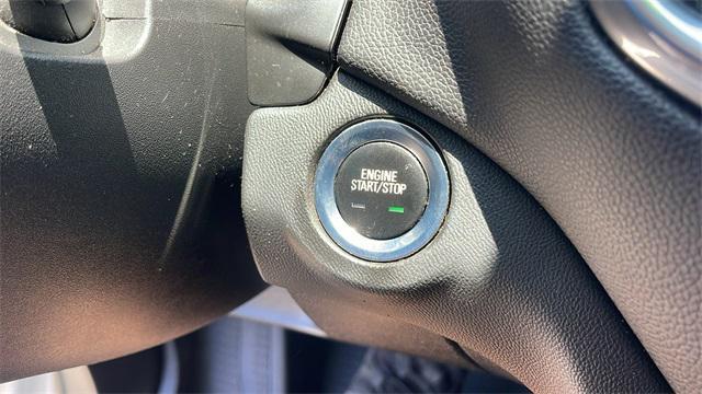 Photo of 2020 Summit White Chevrolet Equinox