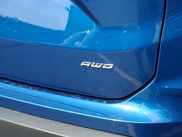 Photo of 2022 Blue Metallic Ford Edge