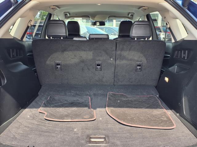 Photo of 2022 Blue Metallic Ford Edge