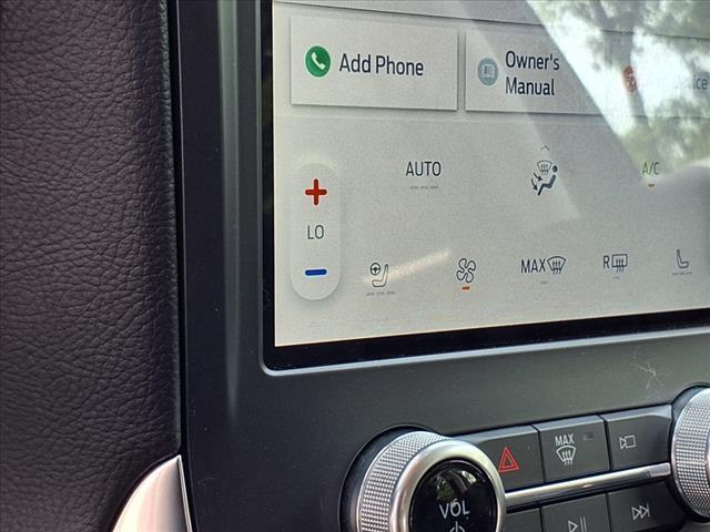 Photo of 2022 Blue Metallic Ford Edge