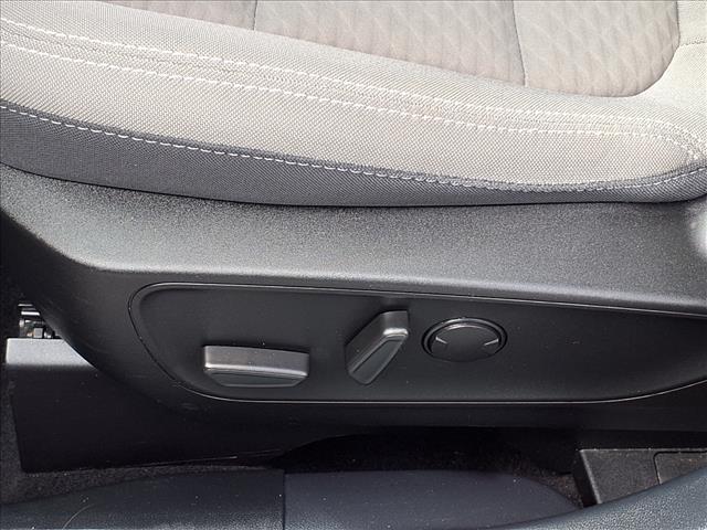 Photo of 2022 Black Metallic Ford Escape
