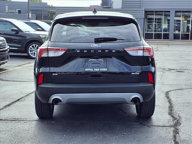 Photo of 2022 Black Metallic Ford Escape
