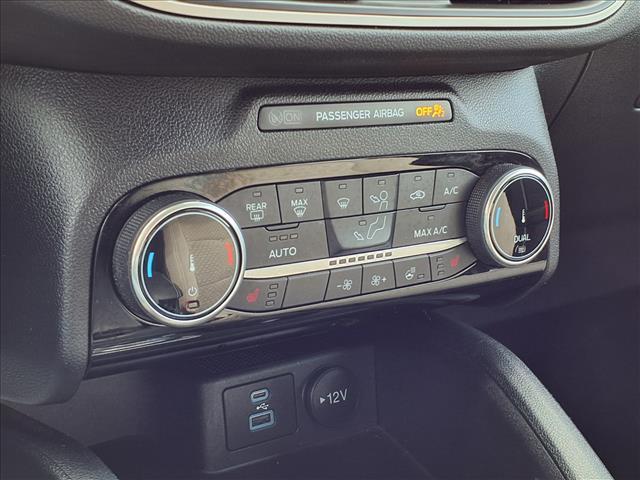 Photo of 2022 Black Metallic Ford Escape