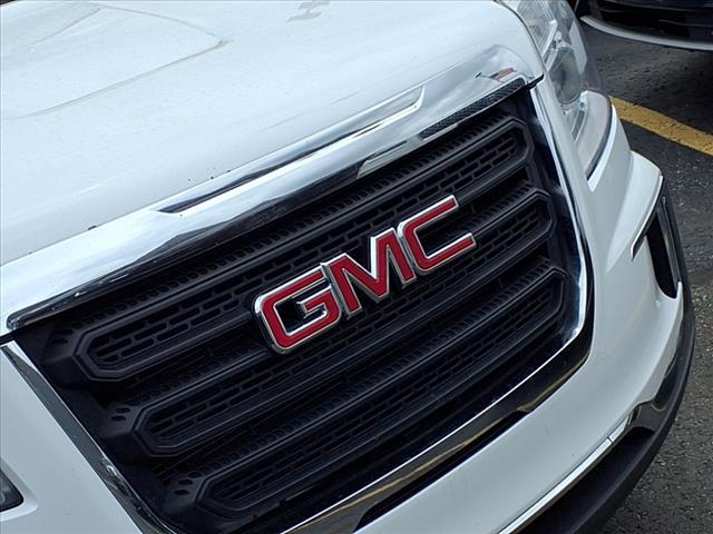 Photo of 2017 Summit White GMC Terrain