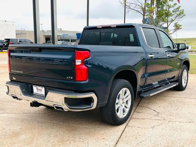Photo of 2022 Northsky Blue Metallic Chevrolet Silverado 1500