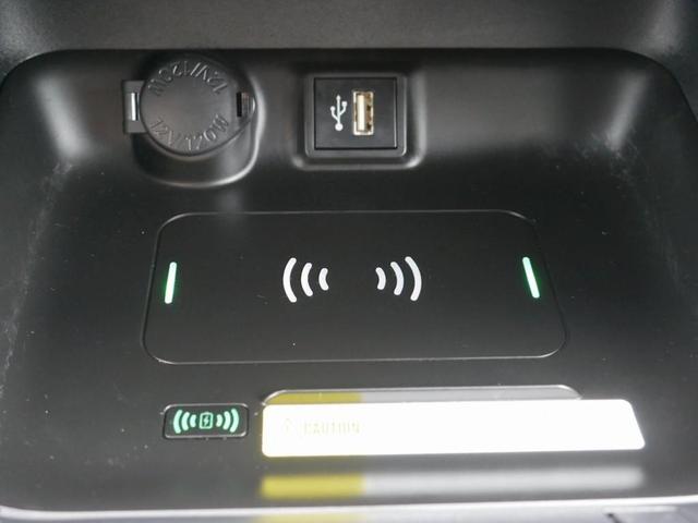 Photo of 2024 White Toyota RAV4