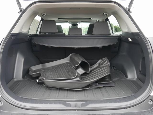 Photo of 2024 White Toyota RAV4