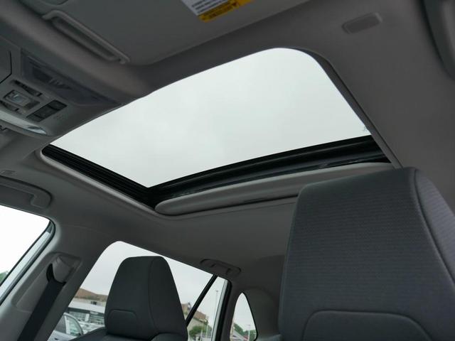 Photo of 2024 White Toyota RAV4