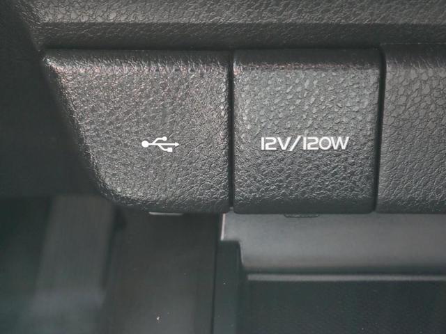 Photo of 2023 Silver Toyota Camry