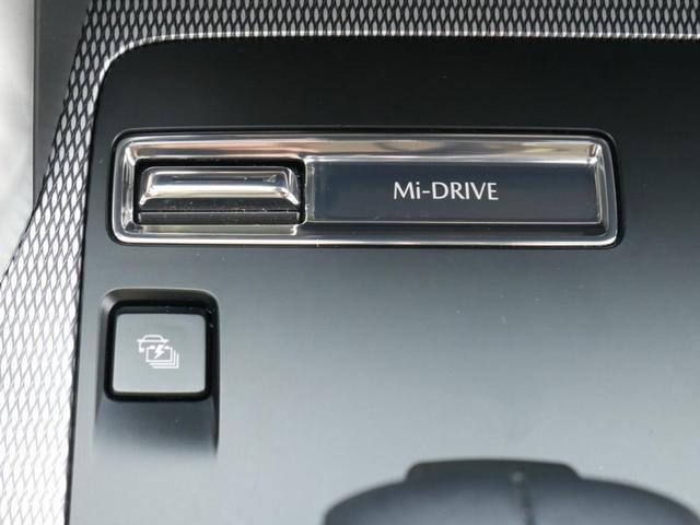 Photo of 2024 Artisan Red Metallic Mazda CX-90 PHEV