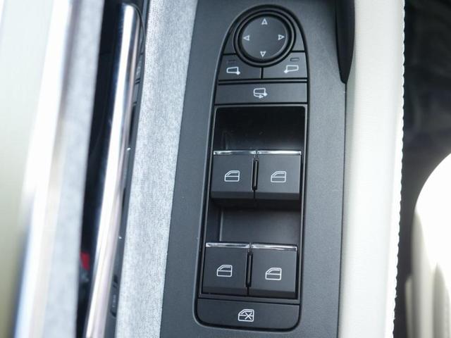 Photo of 2025 Jet Black Mica Mazda CX-90