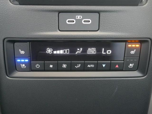 Photo of 2025 Jet Black Mica Mazda CX-90