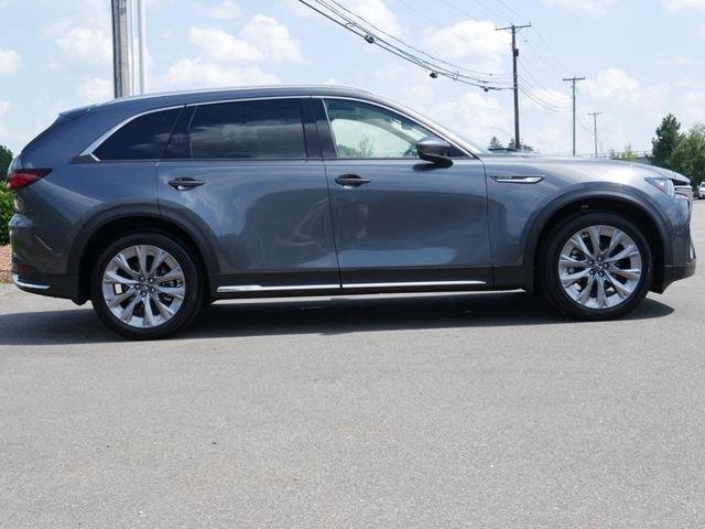 Photo of 2025 Machine Gray Metallic Mazda CX-90