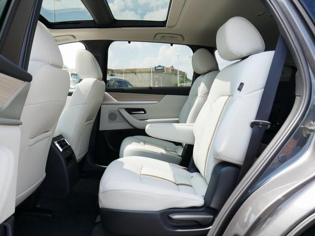 Photo of 2025 Machine Gray Metallic Mazda CX-90