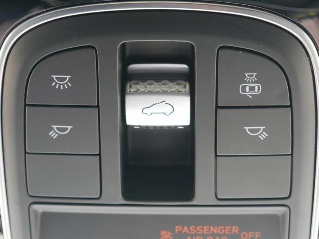 Photo of 2022 Calypso Red Hyundai SANTA FE