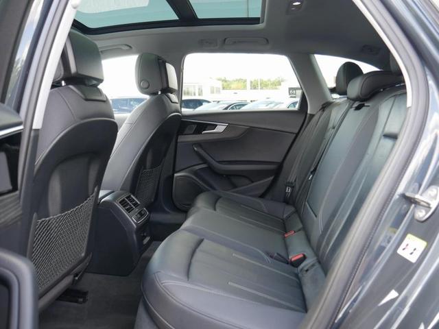 Photo of 2021 Manhattan Gray Metallic Audi A4 allroad