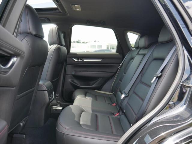 Photo of 2022 Jet Black Mica Mazda CX-5