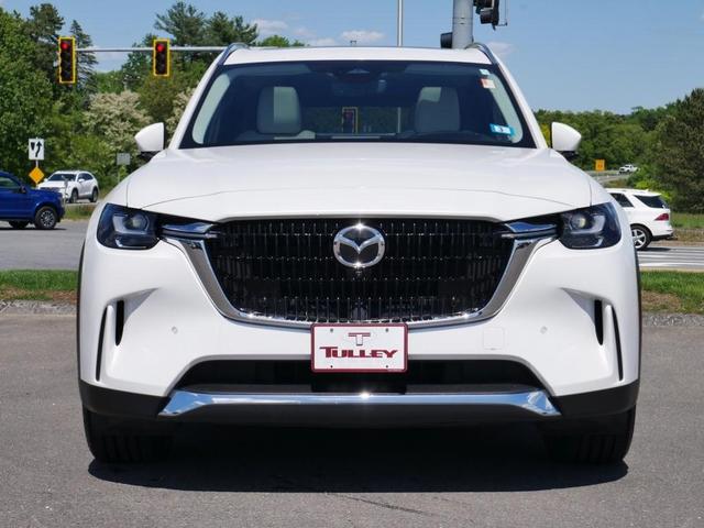 Photo of 2024 Rhodium White Metallic Mazda CX-90 PHEV