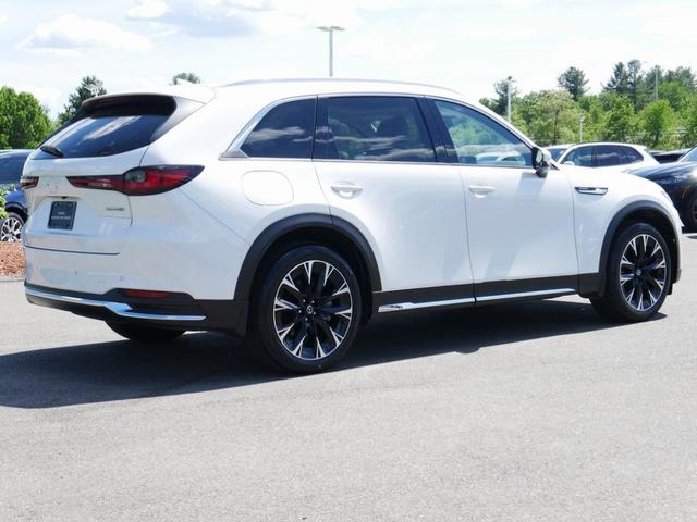 Photo of 2024 Rhodium White Metallic Mazda CX-90 PHEV