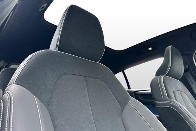 Photo of 2022 Fjord Blue Metallic Volvo C40 Recharge Pure Electric