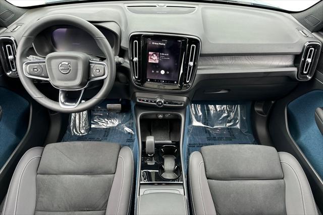 Photo of 2022 Fjord Blue Metallic Volvo C40 Recharge Pure Electric