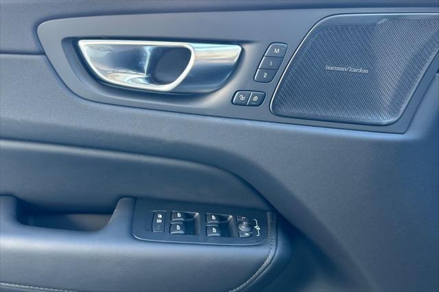 Photo of 2025 Grey Volvo XC60 Plug-In Hybrid