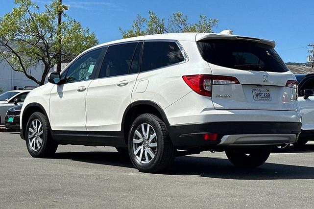 Photo of 2019 White Diamond Pearl Honda Pilot