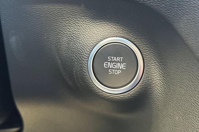 Photo of 2025 Silver Volvo XC40