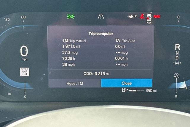 Photo of 2025 Onyx Black Volvo XC60