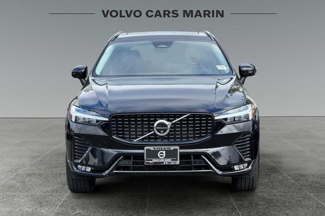 Photo of 2025 Onyx Black Volvo XC60