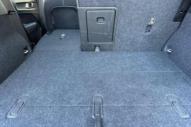 Photo of 2023 Bright Dusk Volvo XC40 Recharge Pure Electric