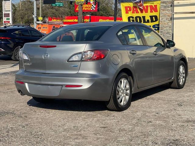 Photo of 2012 Liquid Silver Metallic Mazda Mazda3